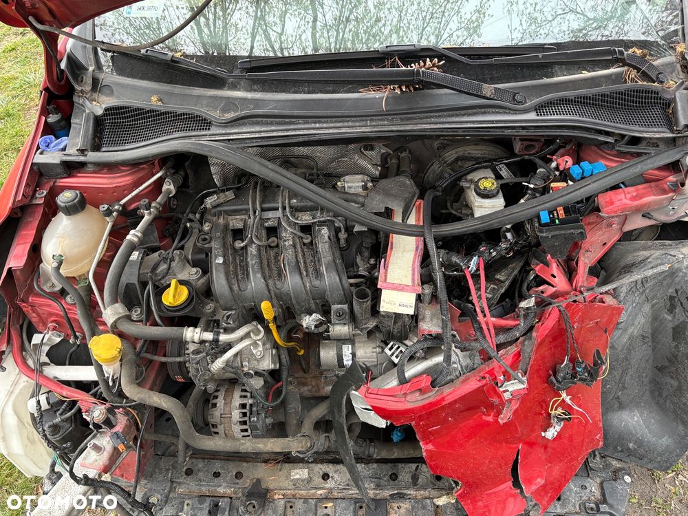 Renault Clio 1.2 16V Techno Feel - 4