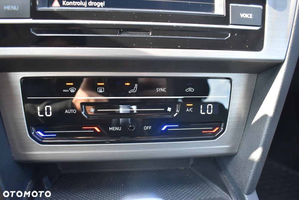 Volkswagen Passat 2.0 TDI EVO Essence DSG - 30