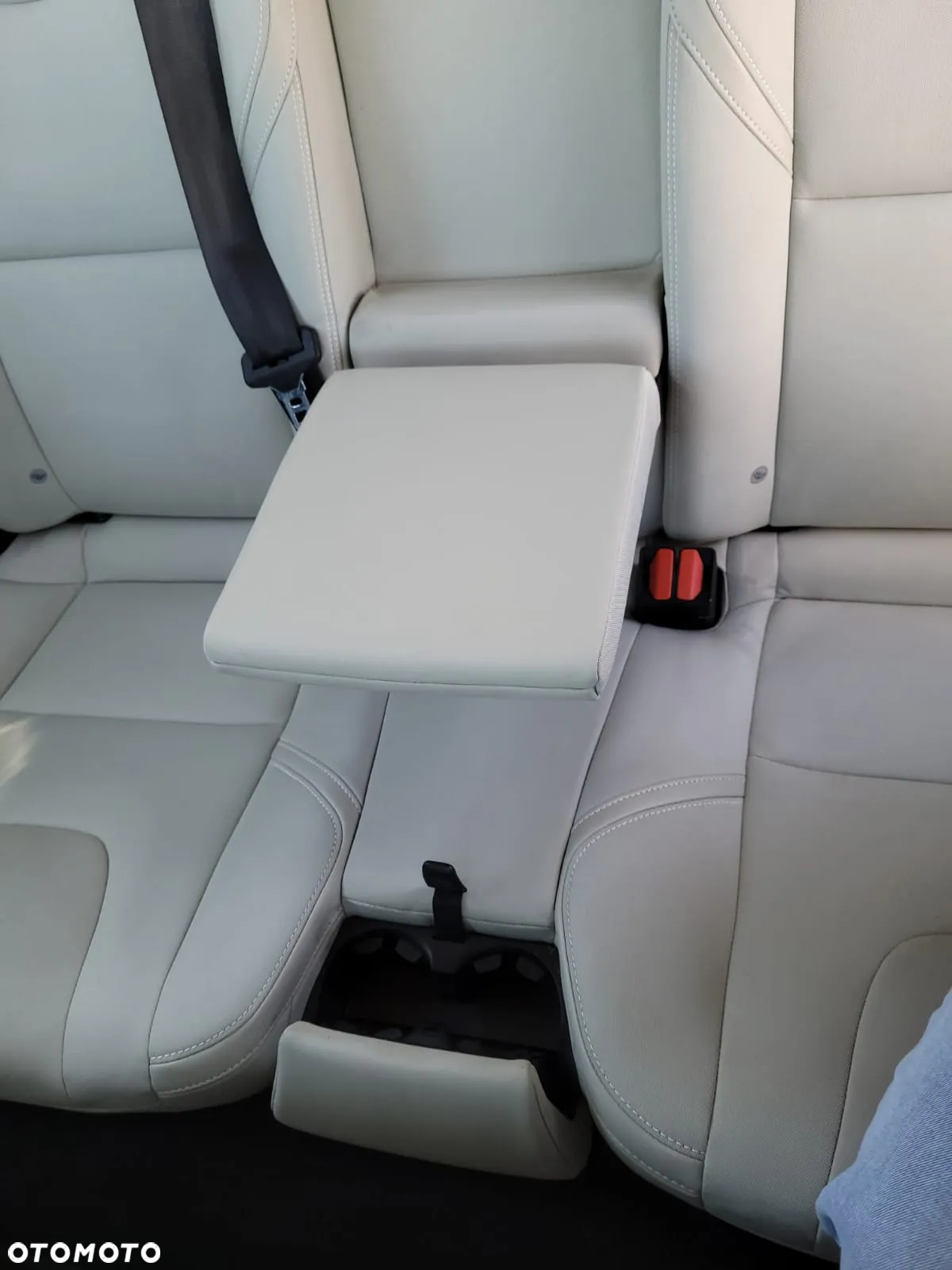 Volvo V40 T3 - 10