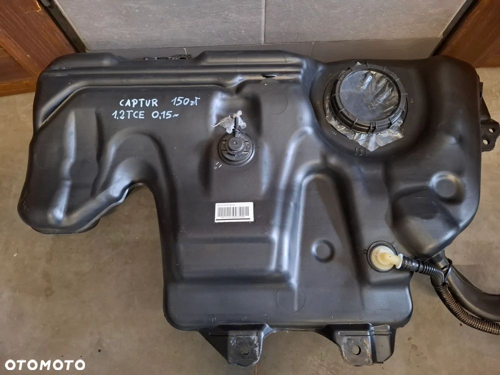 Zbiornik paliwa bak Renault Captur 1,2 TCE 2015 rok nr 172029622R - 2