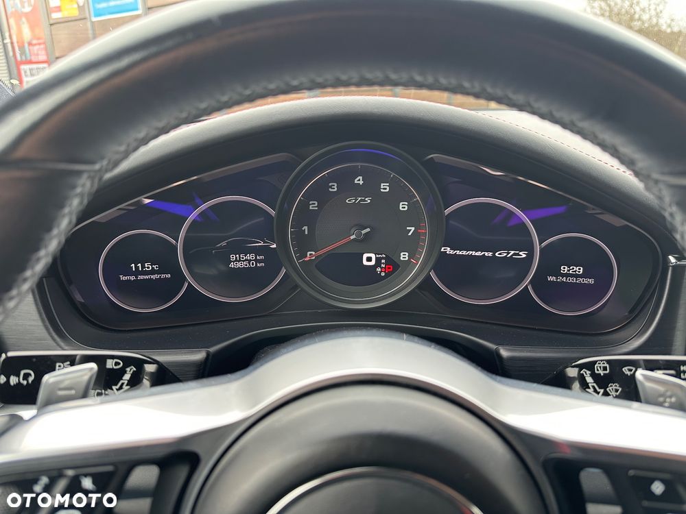Porsche Panamera - 34