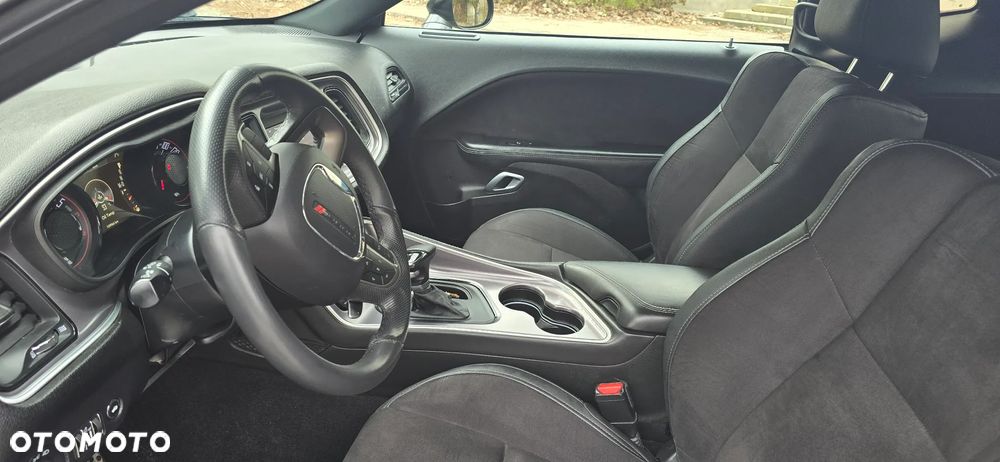 Dodge Challenger 5.7 R/T - 10