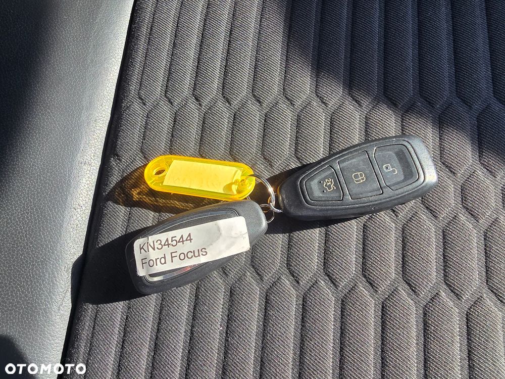 Ford Focus - 19