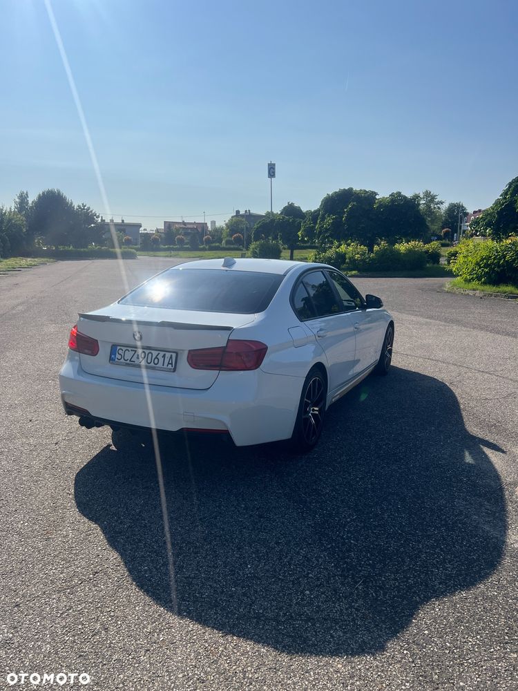 BMW Seria 3 328i - 11