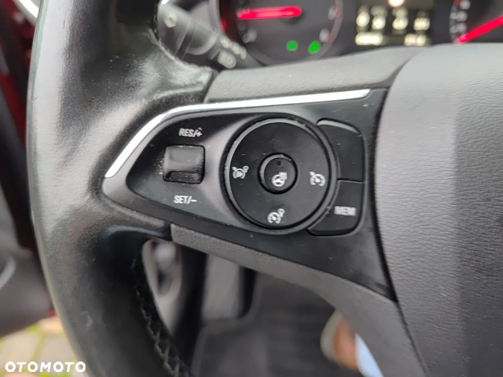 Opel Crossland X - 19