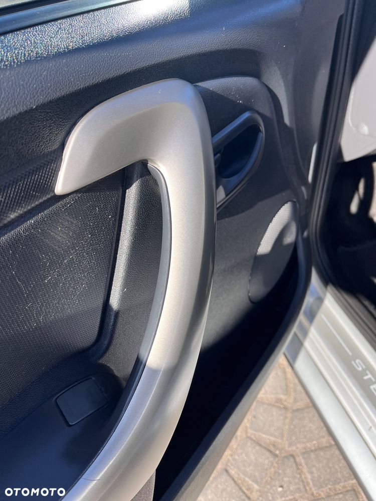 Dacia Sandero 1.6 MPI Stepway - 11