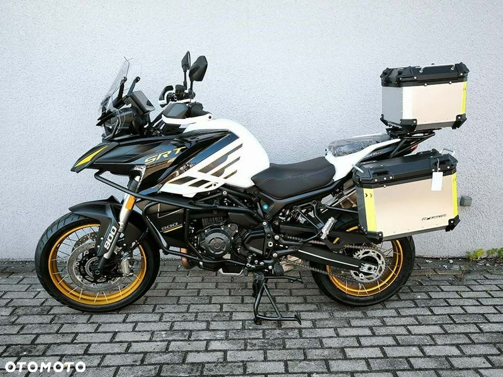 QJMOTOR SRT900SX - 21