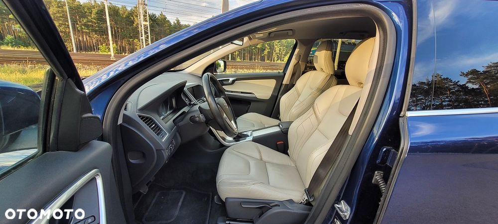 Volvo XC 60 - 22