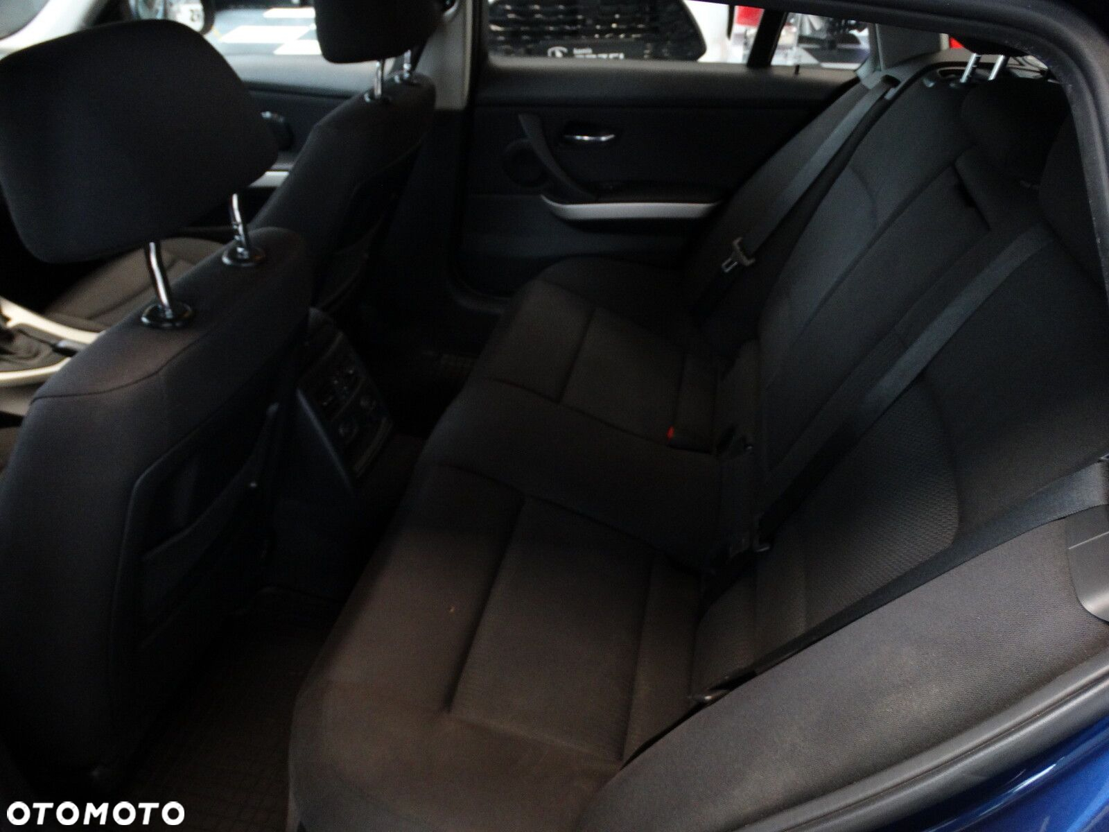 BMW Seria 3 - 35