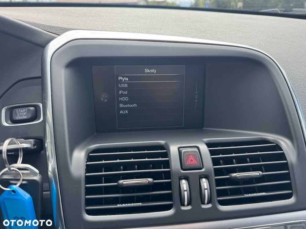 Volvo XC 60 D4 Drive-E Momentum - 18