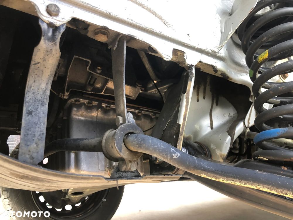 Mercedes-Benz W201 (190) - 10