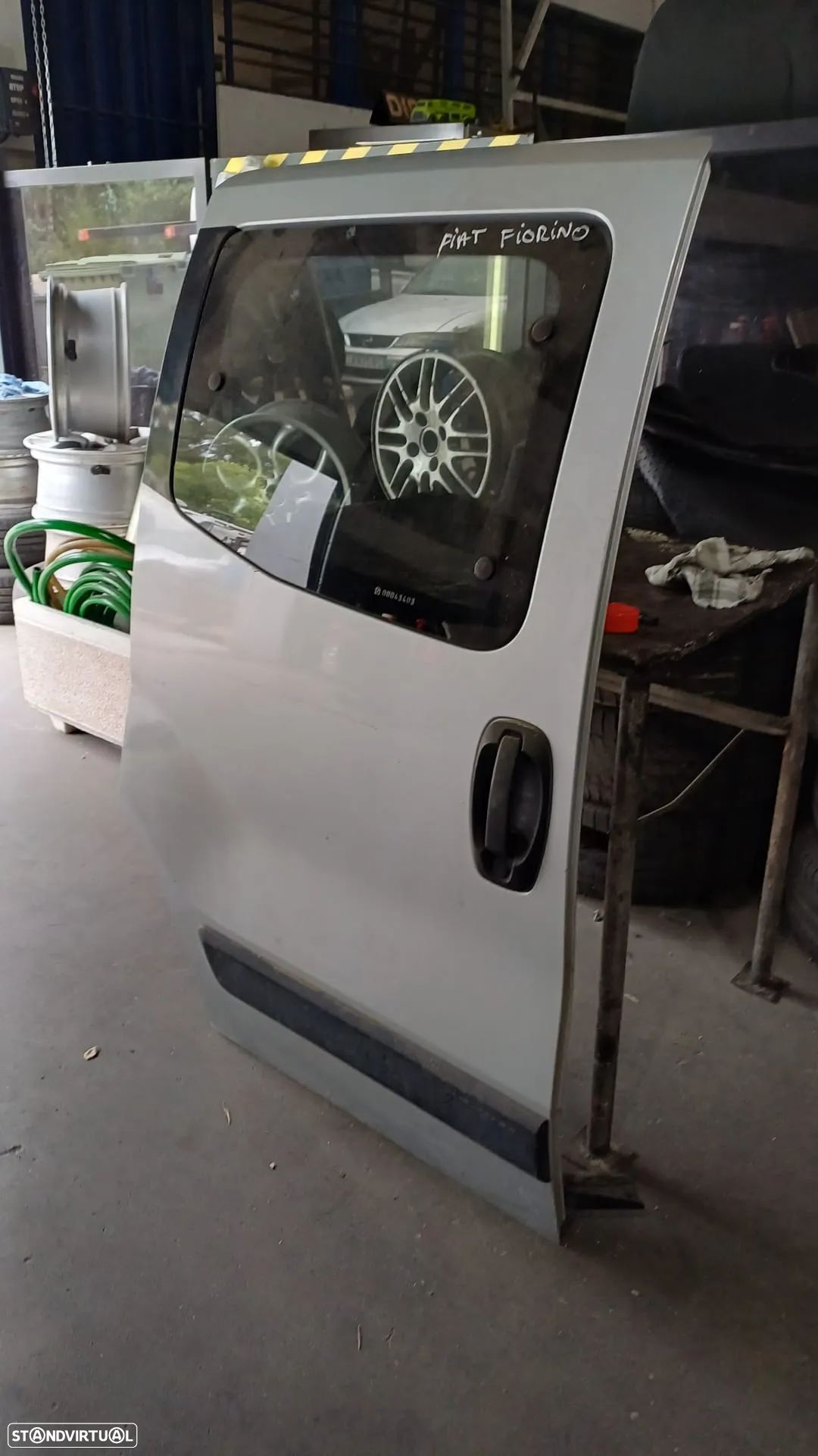porta lateral fiat fiorino direita ano 2010 - 1