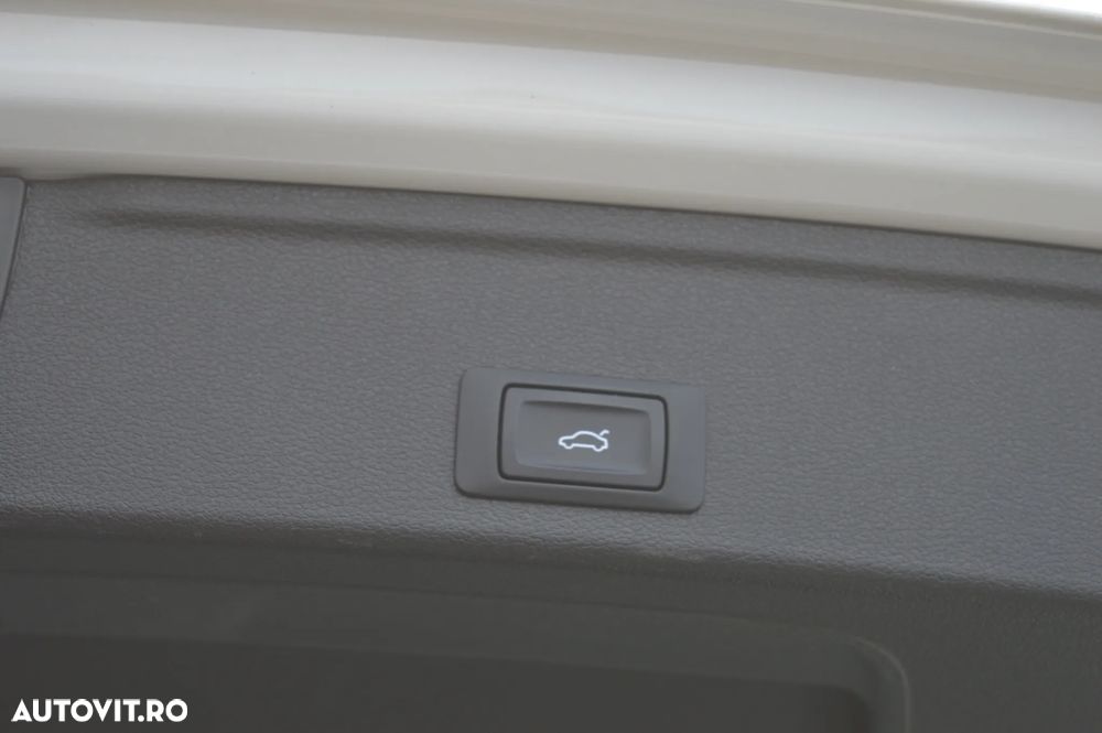 Audi A4 Avant 2.0 TDI DPF clean diesel quattro S tronic S line Sportpaket - 31