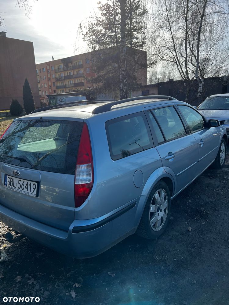 Ford Mondeo 2.0 Ghia - 2