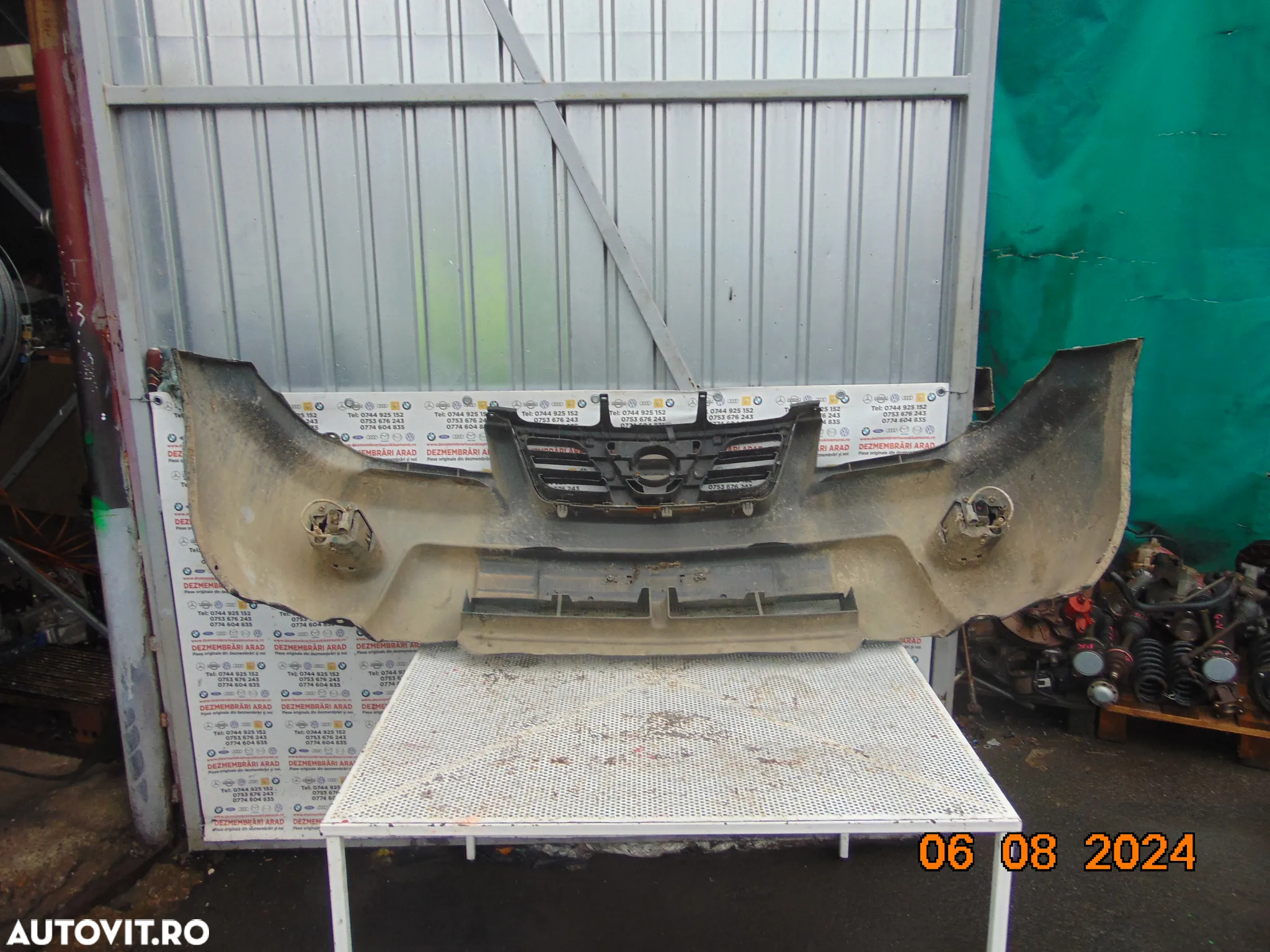 Bara fata Nissan X Trail T30 2001-2007 dezmembrez Nissan X Trail 2.2 - 4