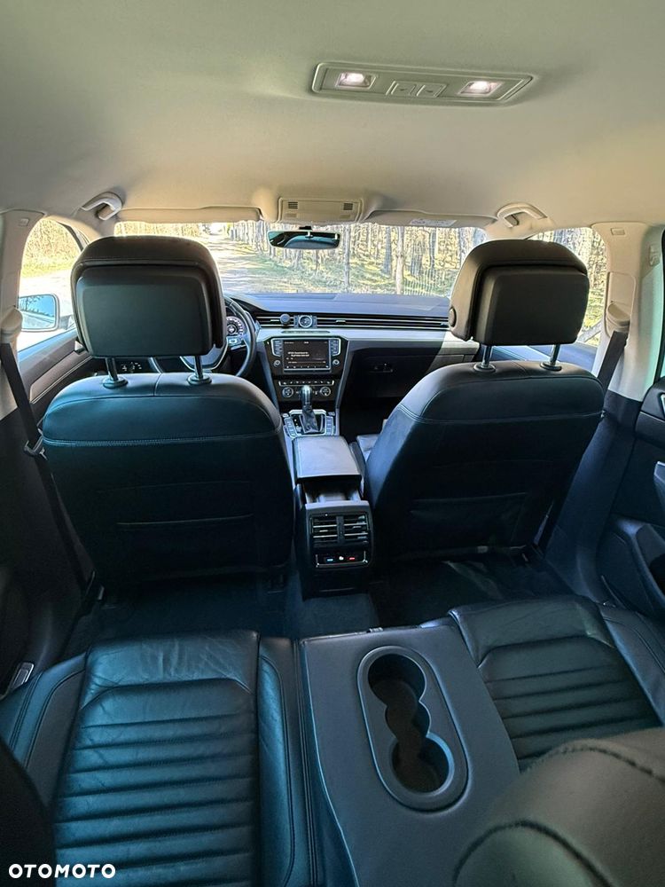 Volkswagen Passat 2.0 TDI (BlueMotion Technology) DSG Highline - 8