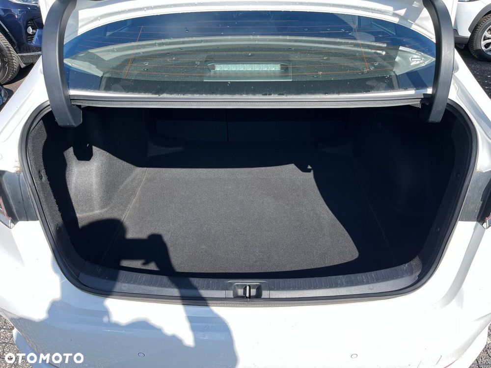 Toyota Corolla 1.8 Hybrid Comfort - 31