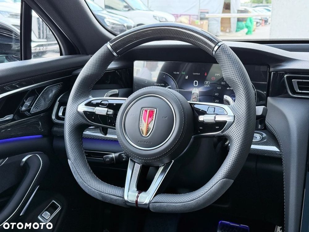 Hongqi H6 - 30