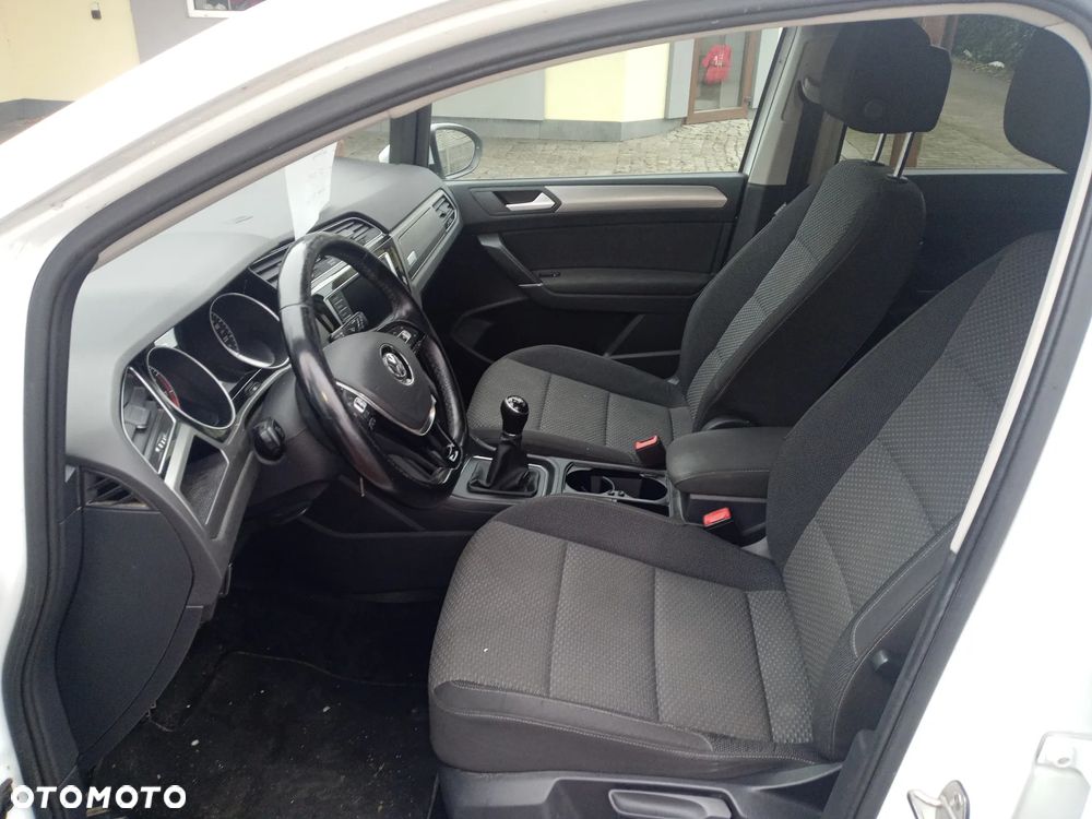 Volkswagen Touran 1.4 TSI (BlueMotion Technology) Highline - 16