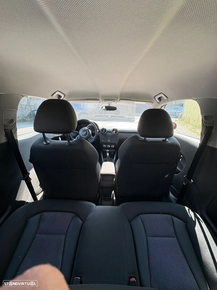 Audi A1 1.6 TDI Attraction - 8