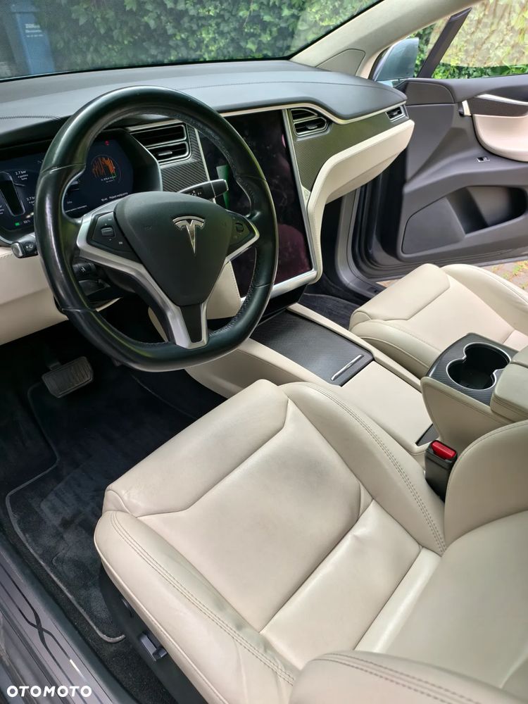 Tesla Model X Long Range Plus - 15