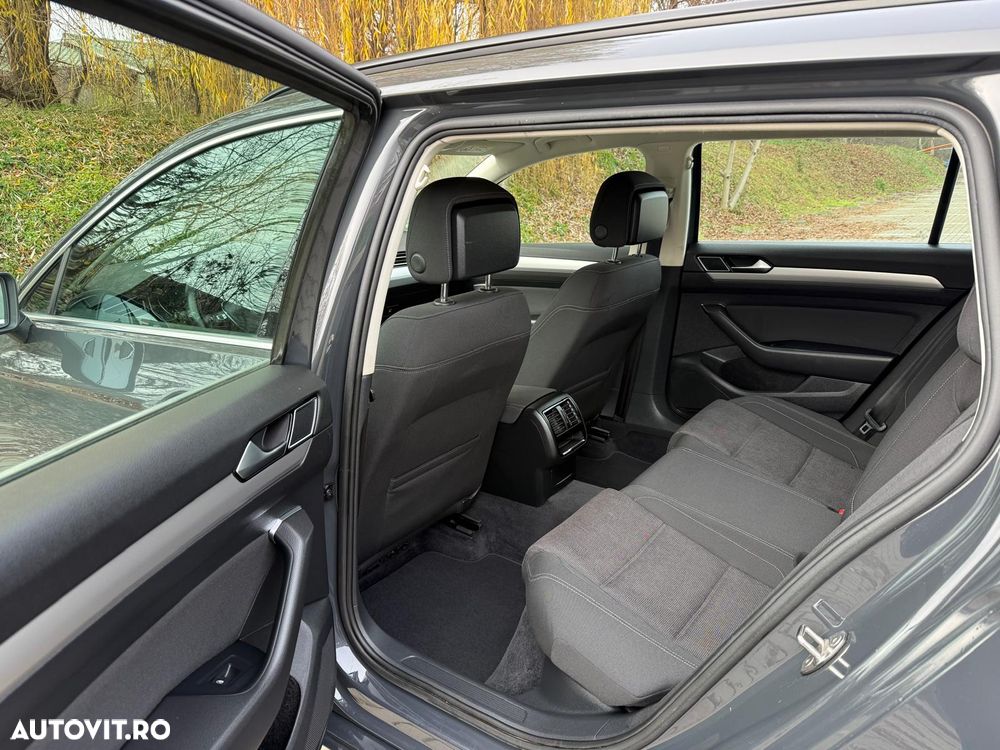 Volkswagen Passat Variant 2.0 TDI (BlueMotion Technology) Comfortline - 18