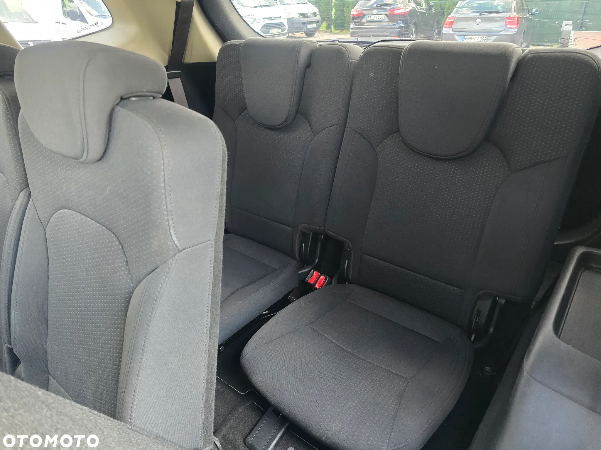 Kia Carens 1.7 CRDi XL 7os - 10