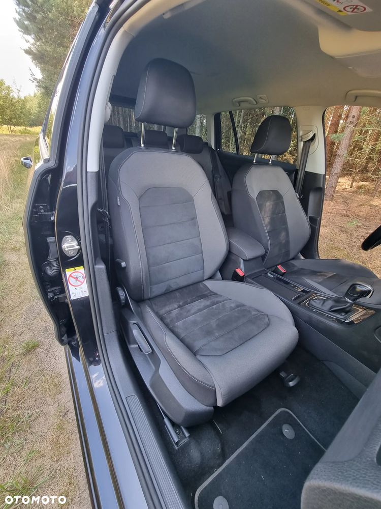 Volkswagen Golf - 26
