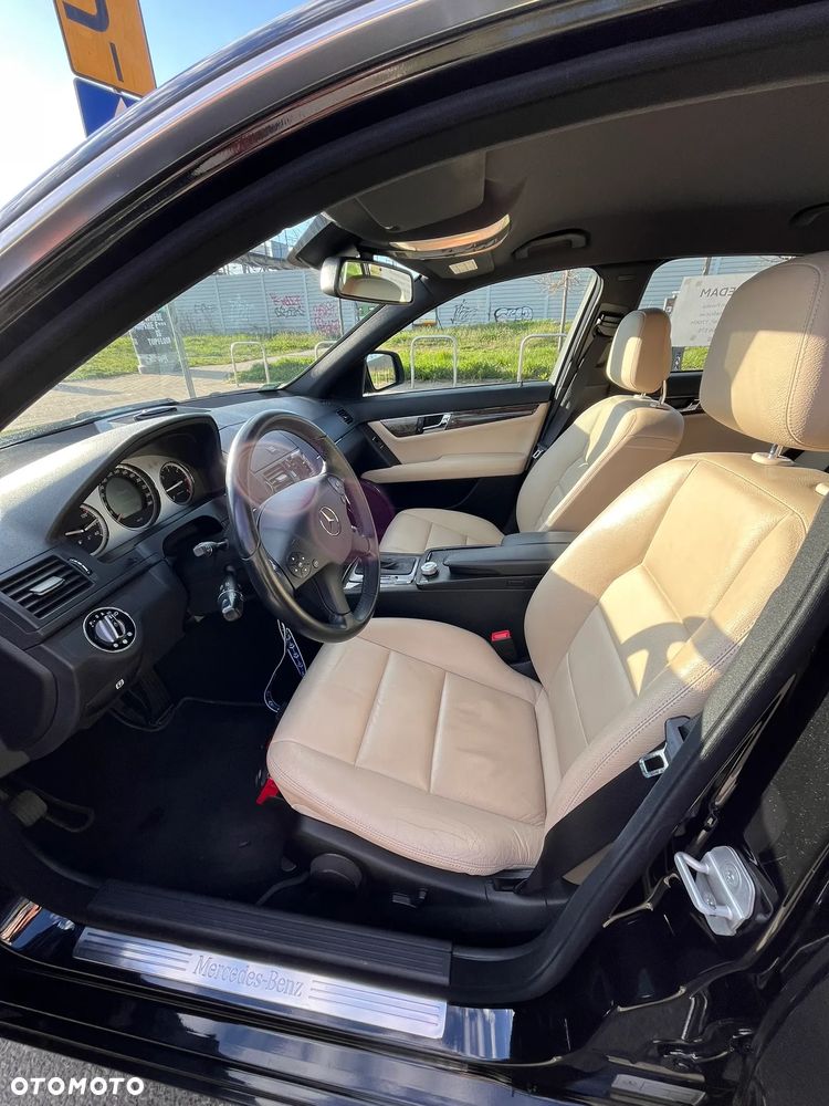 Mercedes-Benz Klasa C 220 CDI DPF Automatik Avantgarde - 7