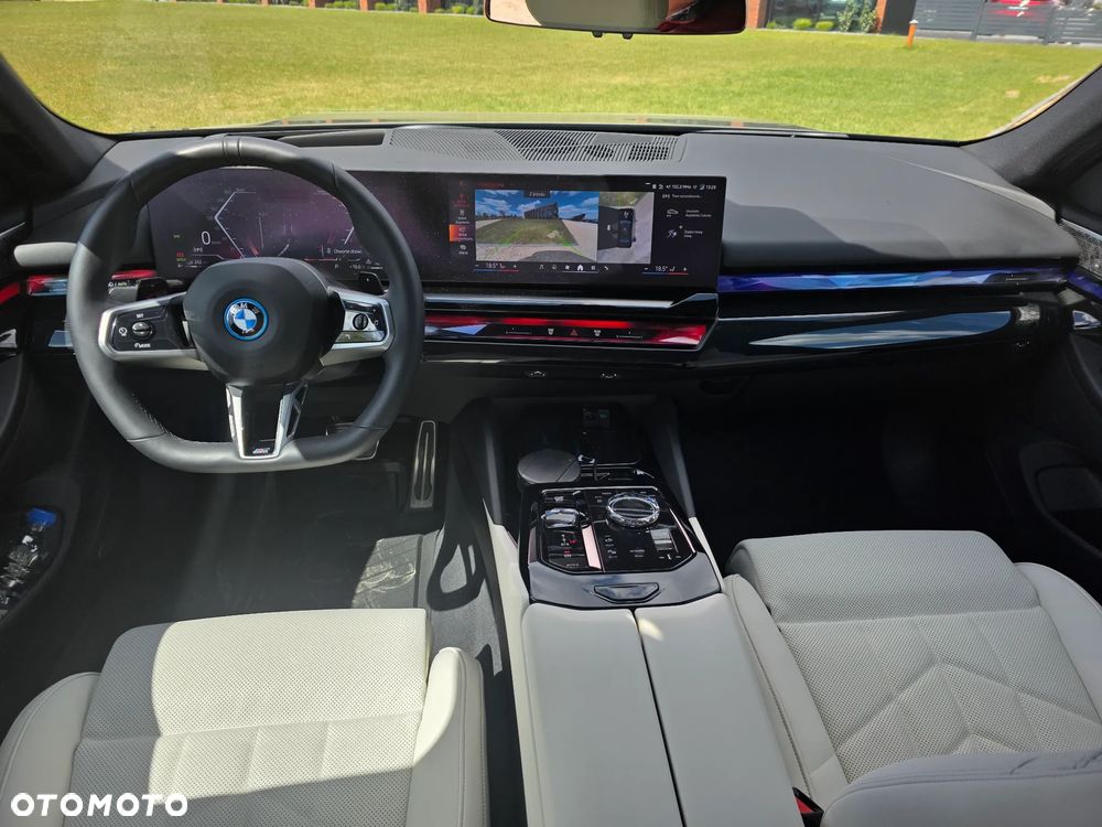 BMW Seria 5 550e xDrive PHEV M Sport - 20