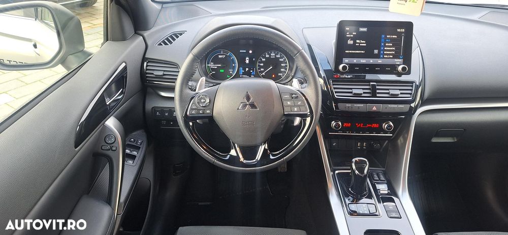 Mitsubishi Eclipse-Cross PHEV Intense+ Black - 9