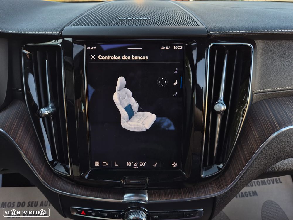 Volvo XC 60 2.0 T8 PHEV Inscription AWD - 43