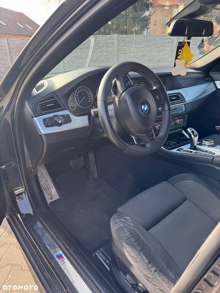 BMW Seria 5 530d xDrive - 8