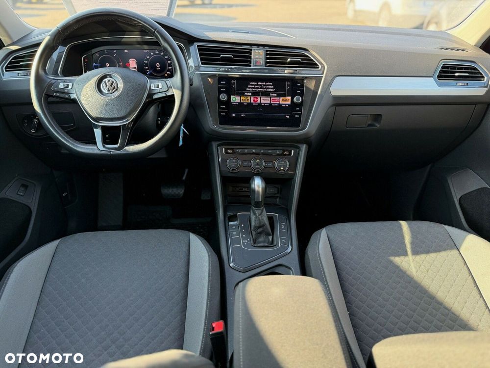 Volkswagen Tiguan - 9