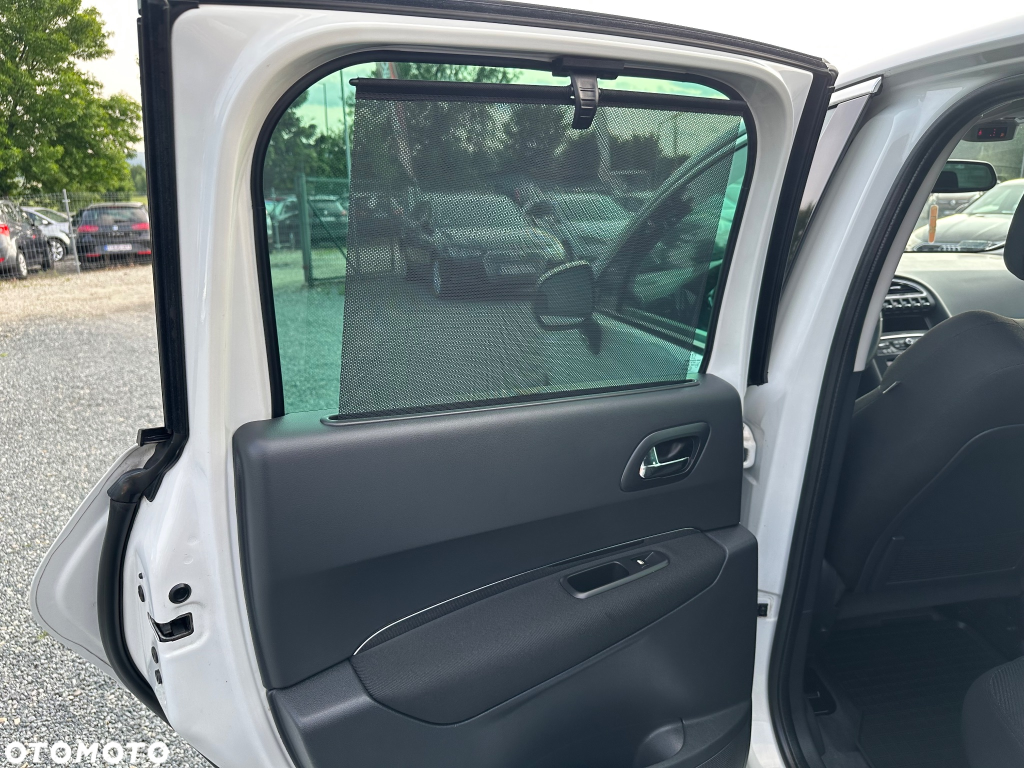 Peugeot 3008 1.6 HDi Trendy - 15