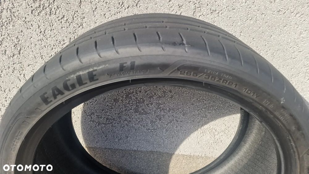 Opony do Porsche Taycan 21' letnie 2 szt. - 4