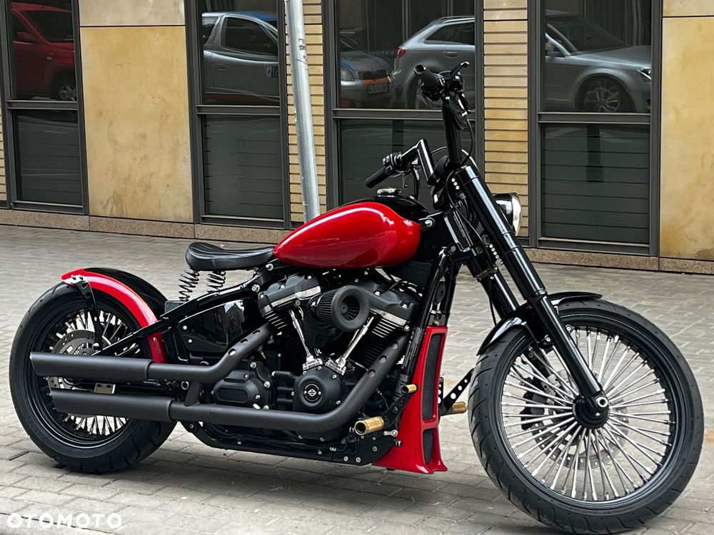 Harley-Davidson Softail Street Bob - 4