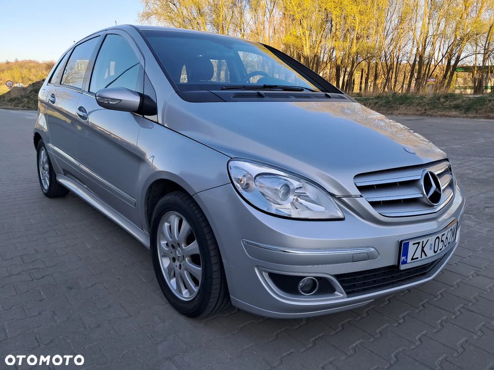 Mercedes-Benz Klasa B 200 Special Edition - 4