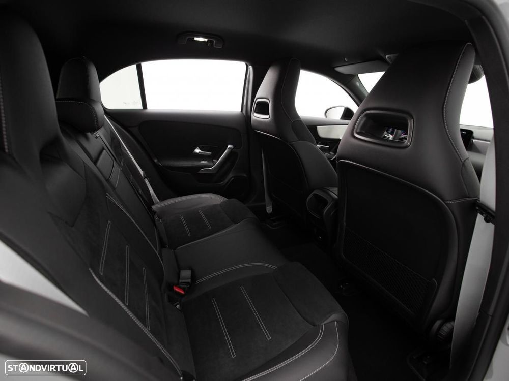 Mercedes-Benz A 180 d - 12