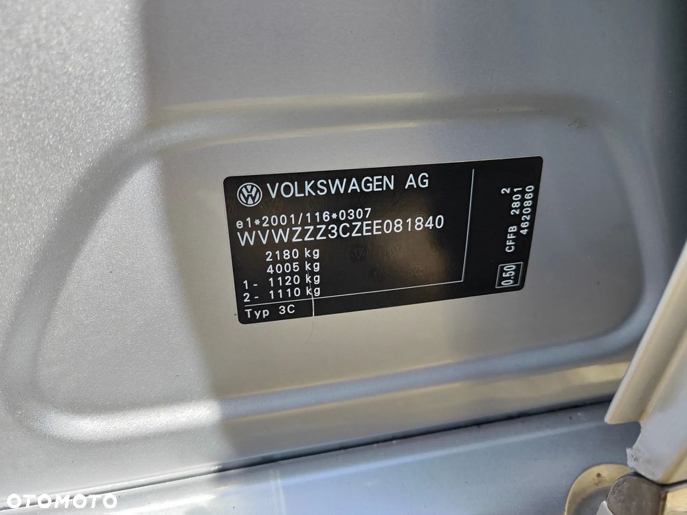 Volkswagen Passat 2.0 TDI Comfortline - 30