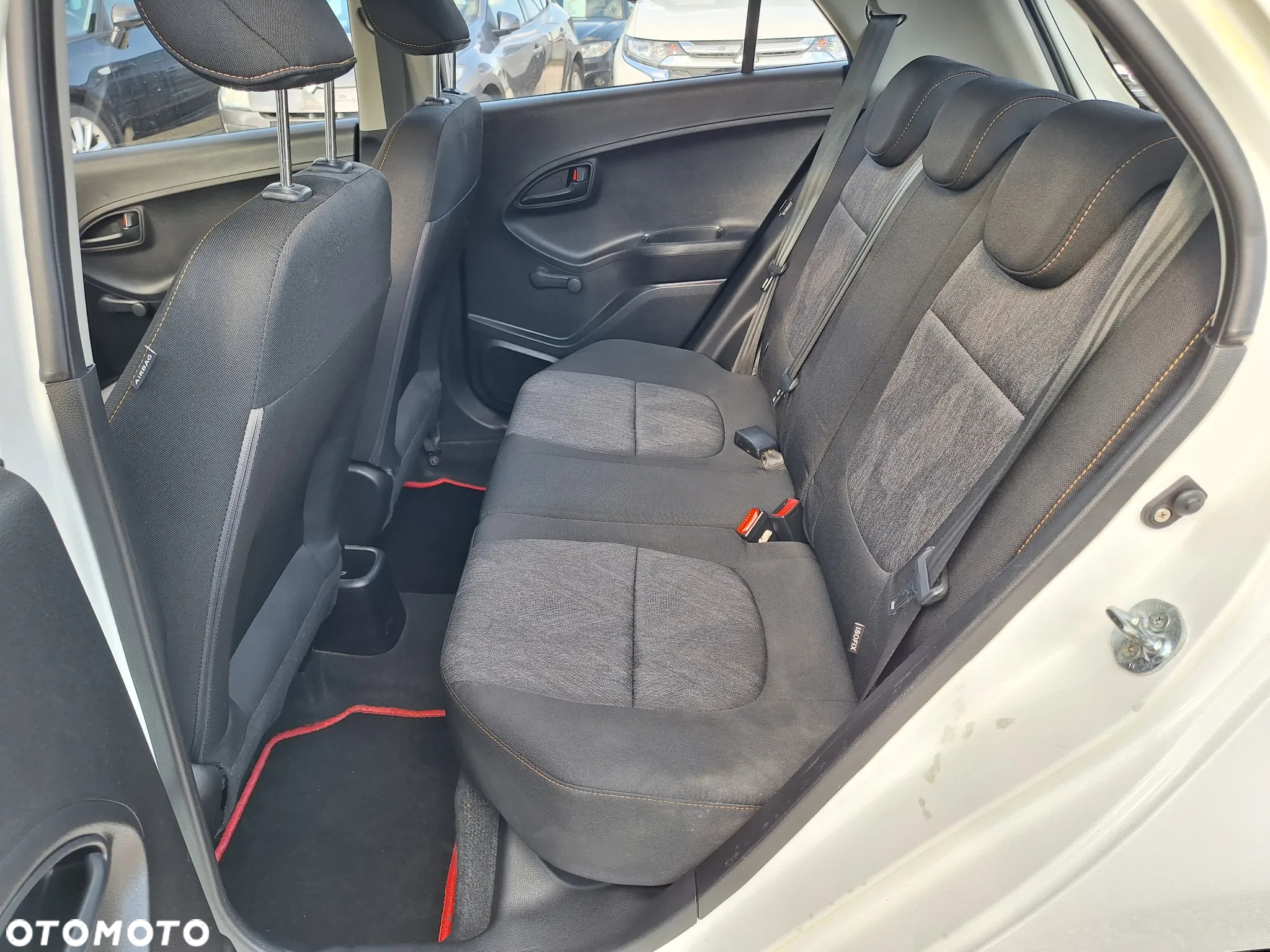 Kia Picanto 1.0 Attract - 22