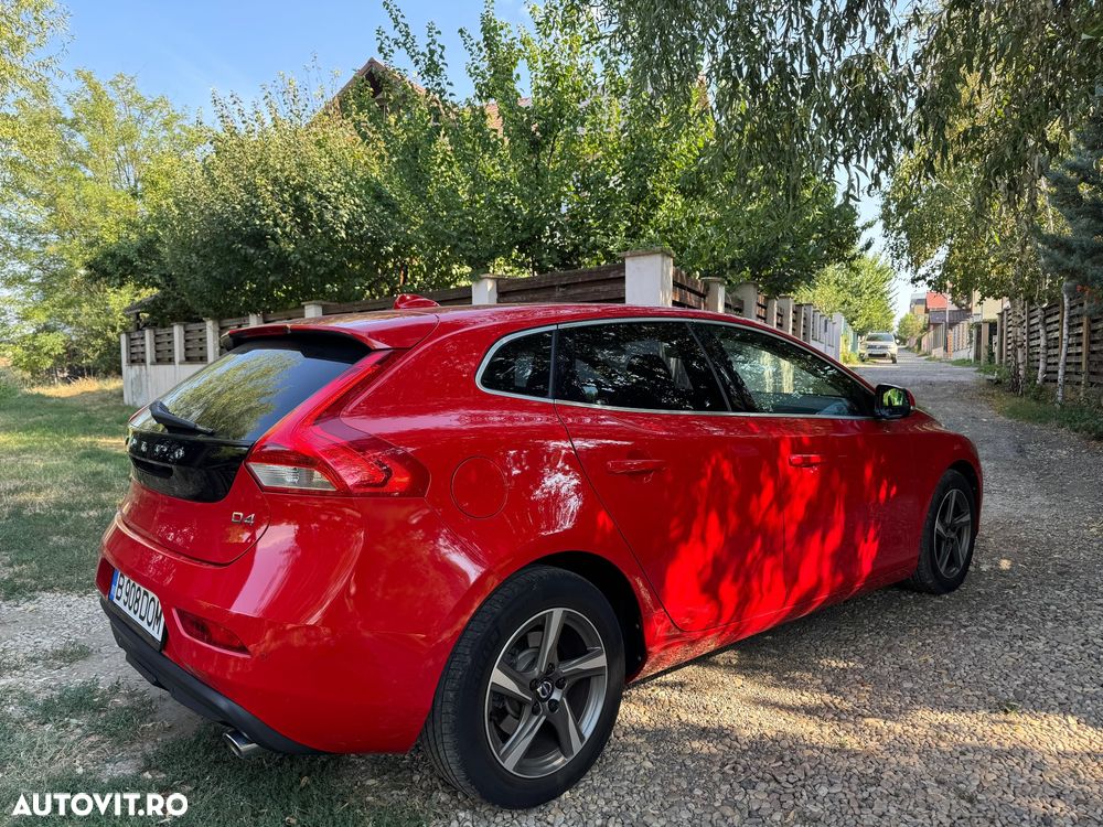 Volvo V40 D4 Momentum - 6