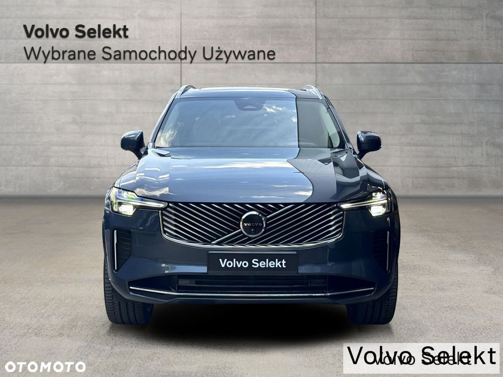 Volvo XC 90 - 9
