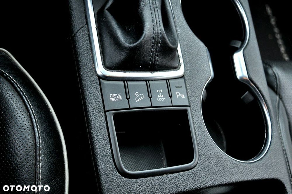 Kia Sportage 2.0 CRDI 4WD Automatik Dream-Team Edition - 21