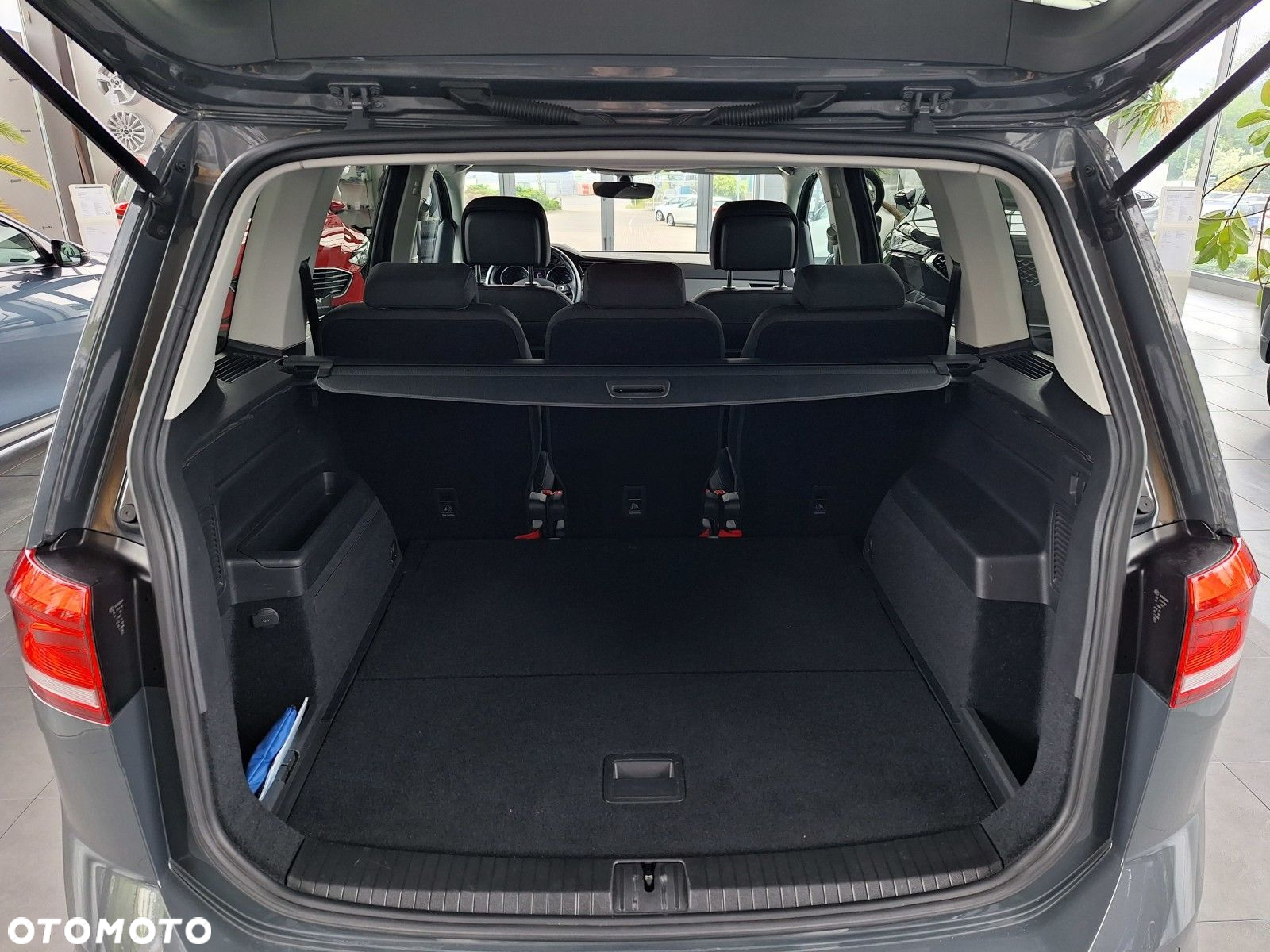 Volkswagen Touran 2.0 TDI BMT SCR Comfortline - 17