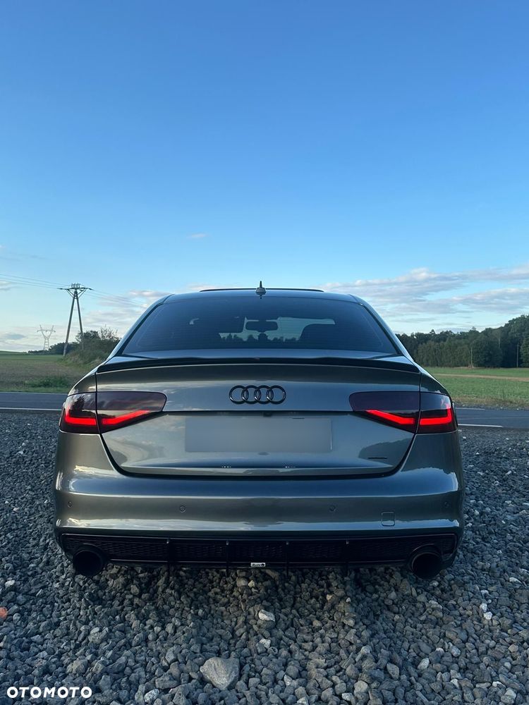 Audi A4 Limousine 2.0 TFSI Quattro - 7