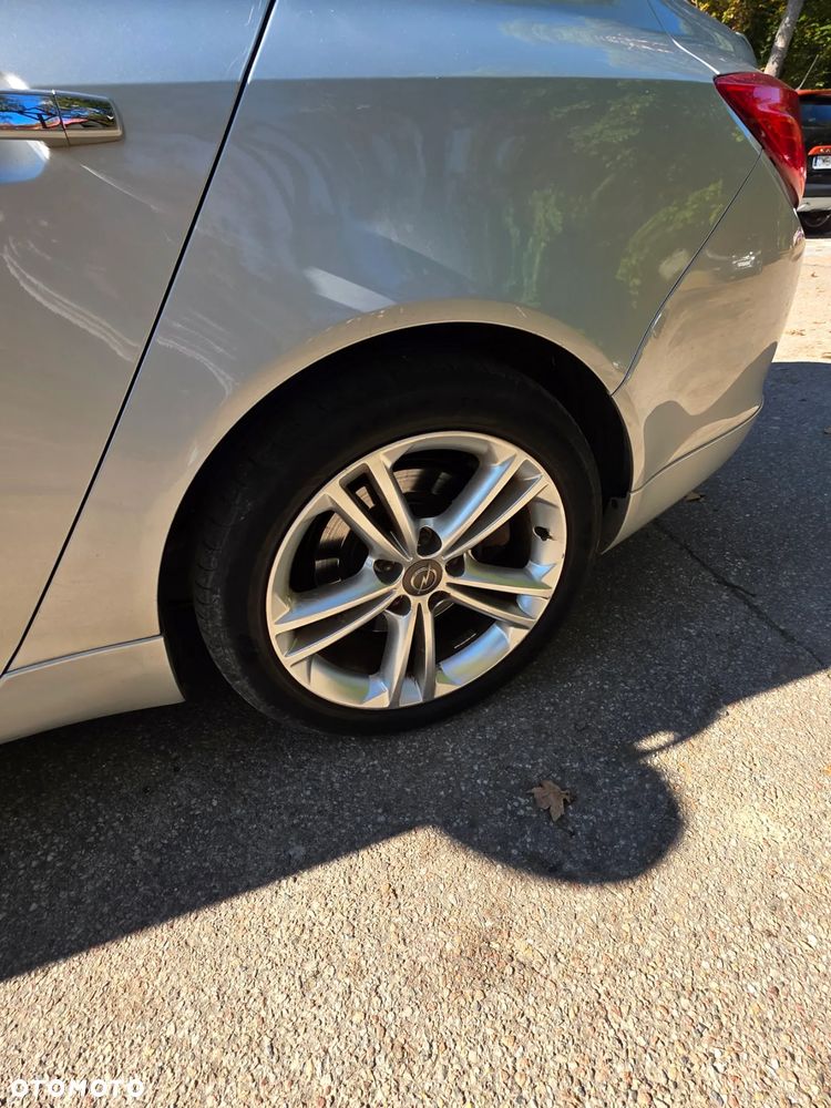 Opel Insignia - 14