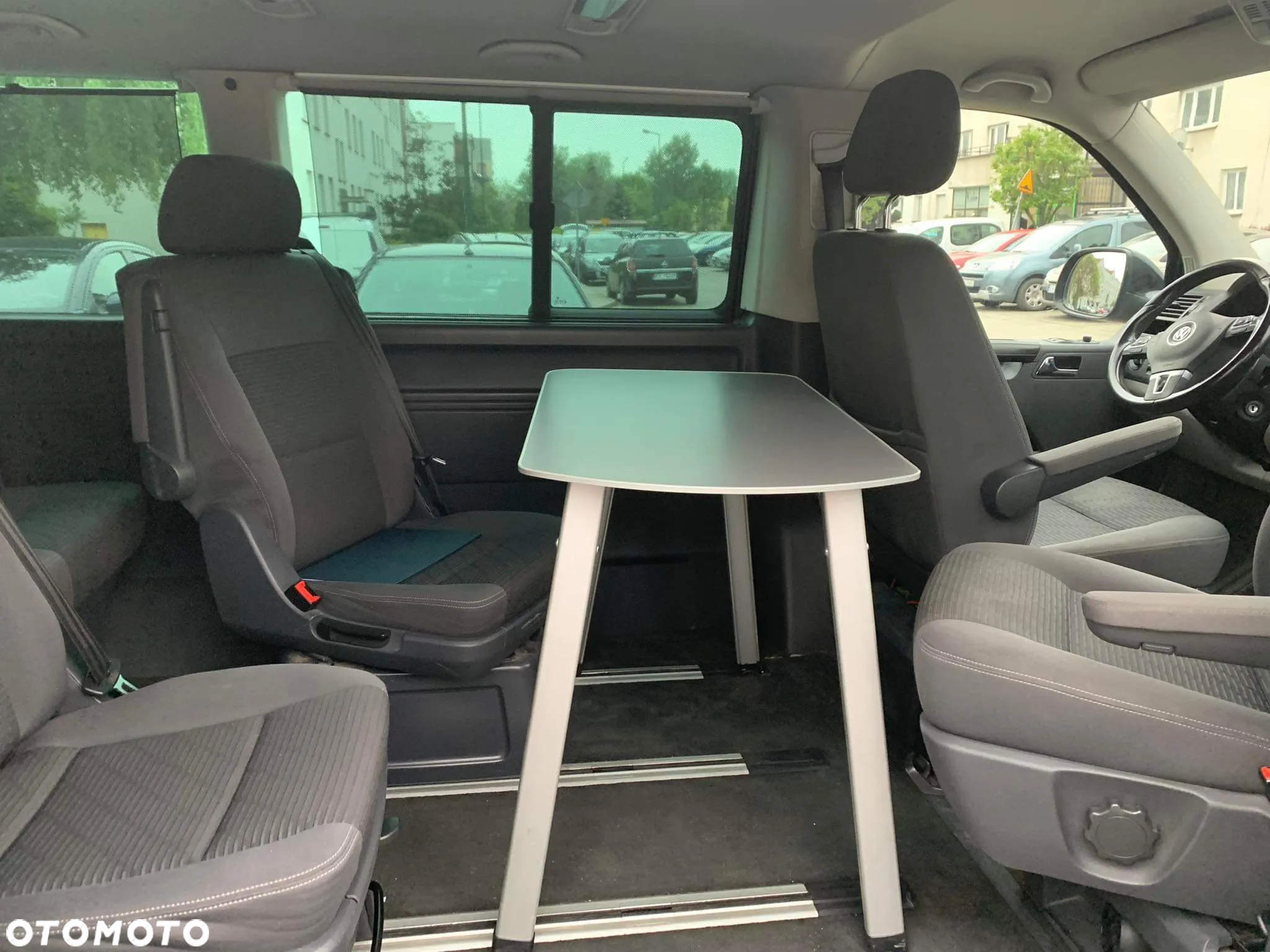 Volkswagen Transporter T5 TDI L2H1 - 4