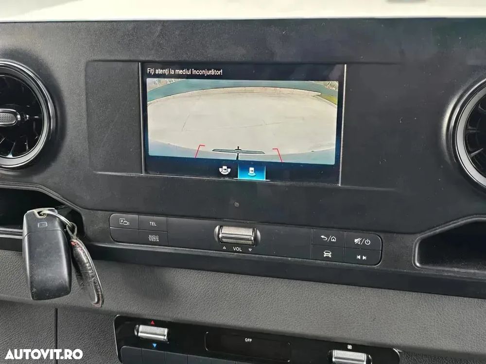 Mercedes-Benz Sprinter - 8