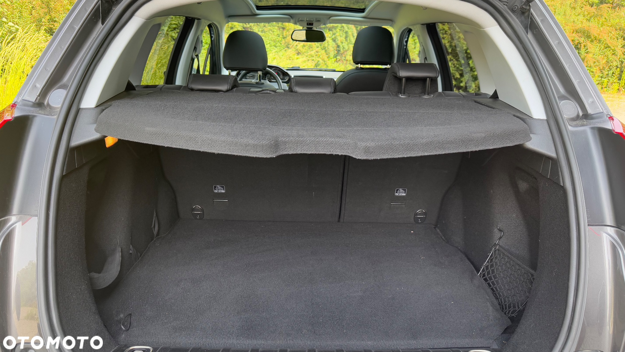 Peugeot 2008 1.6 BlueHDi Allure S&S - 21